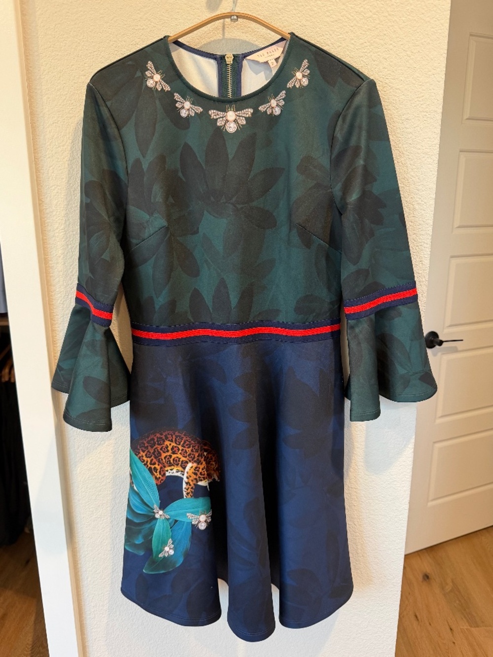 TED BAKER sophisticated design dress